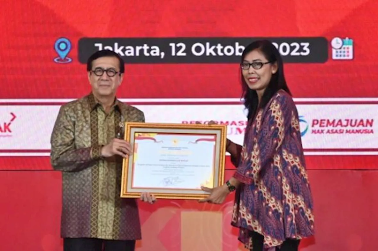 JDIH Setjen DPR RI ’Hattrick’ Terima Award Sebagai Pengelola Terbaik II