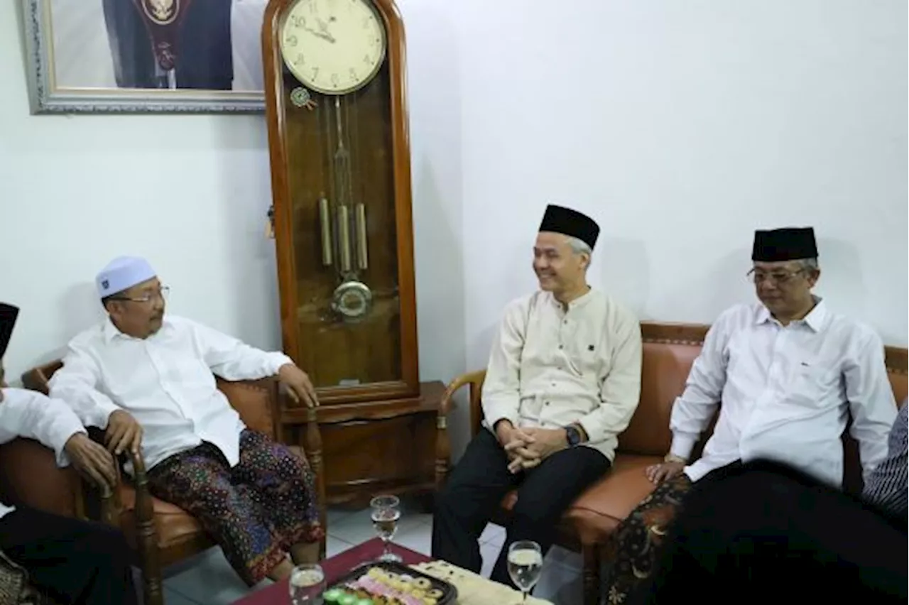 Sambangi Ponpes Al Hikam, Ganjar Sebut Sosok Kiai Hasyim Muzadi Jadi Acuan