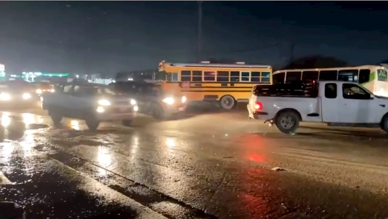 Al menos 5 bloqueos se registraron en la carretera Reynosa-San Fernando esta madrugada; esto dice Vocería