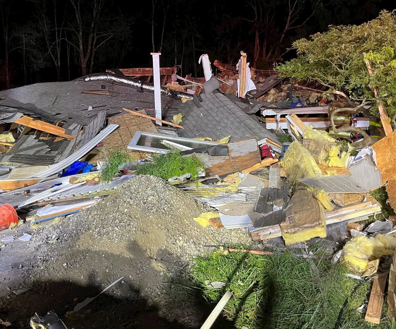 N.J. house explosion that injured 5 was likely caused by propane, officials say