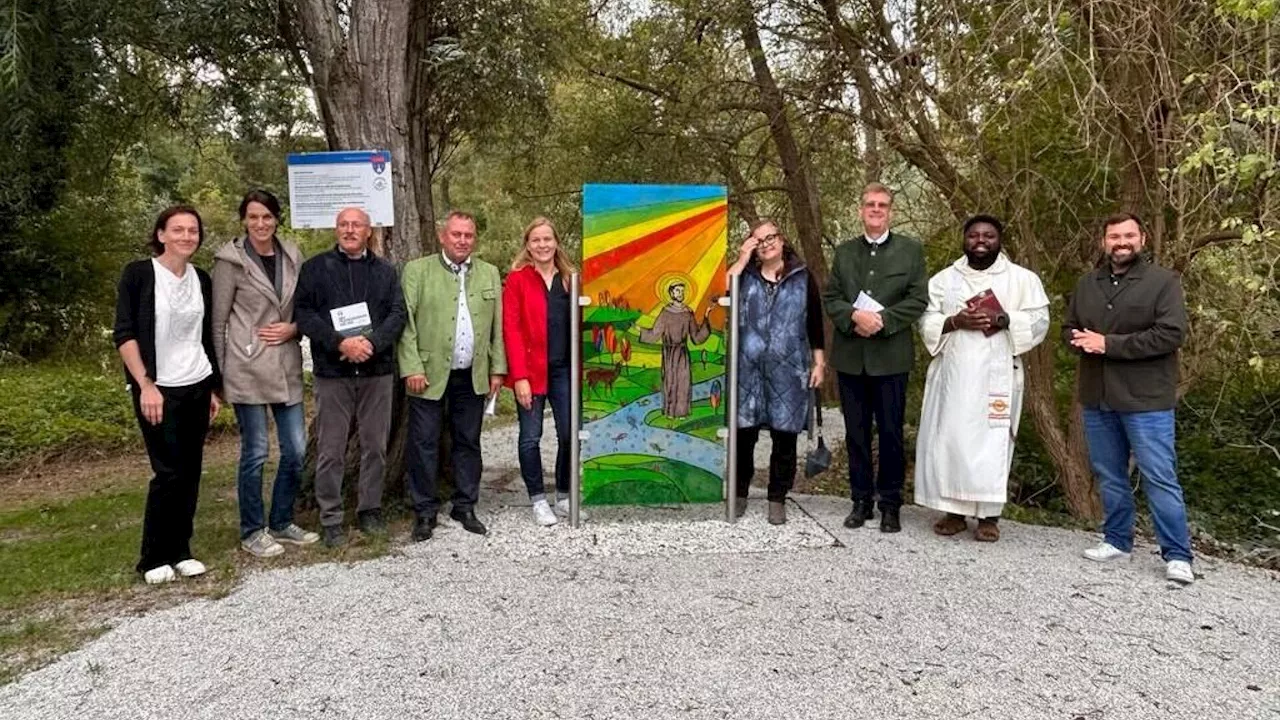 Lanzenkirchen: Tafel zum Franziskusweg von Schülern gebastelt