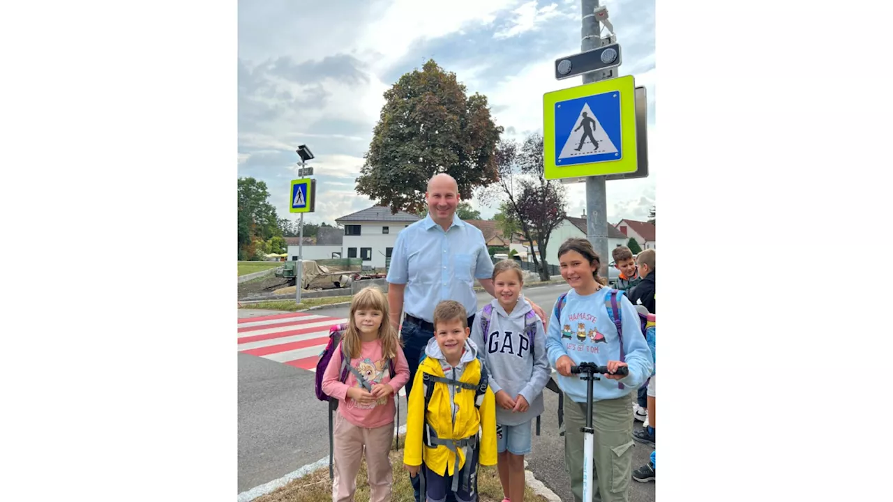 Moosbrunn setzt auf Lichtsignale für mehr Sicherheit am Schulweg