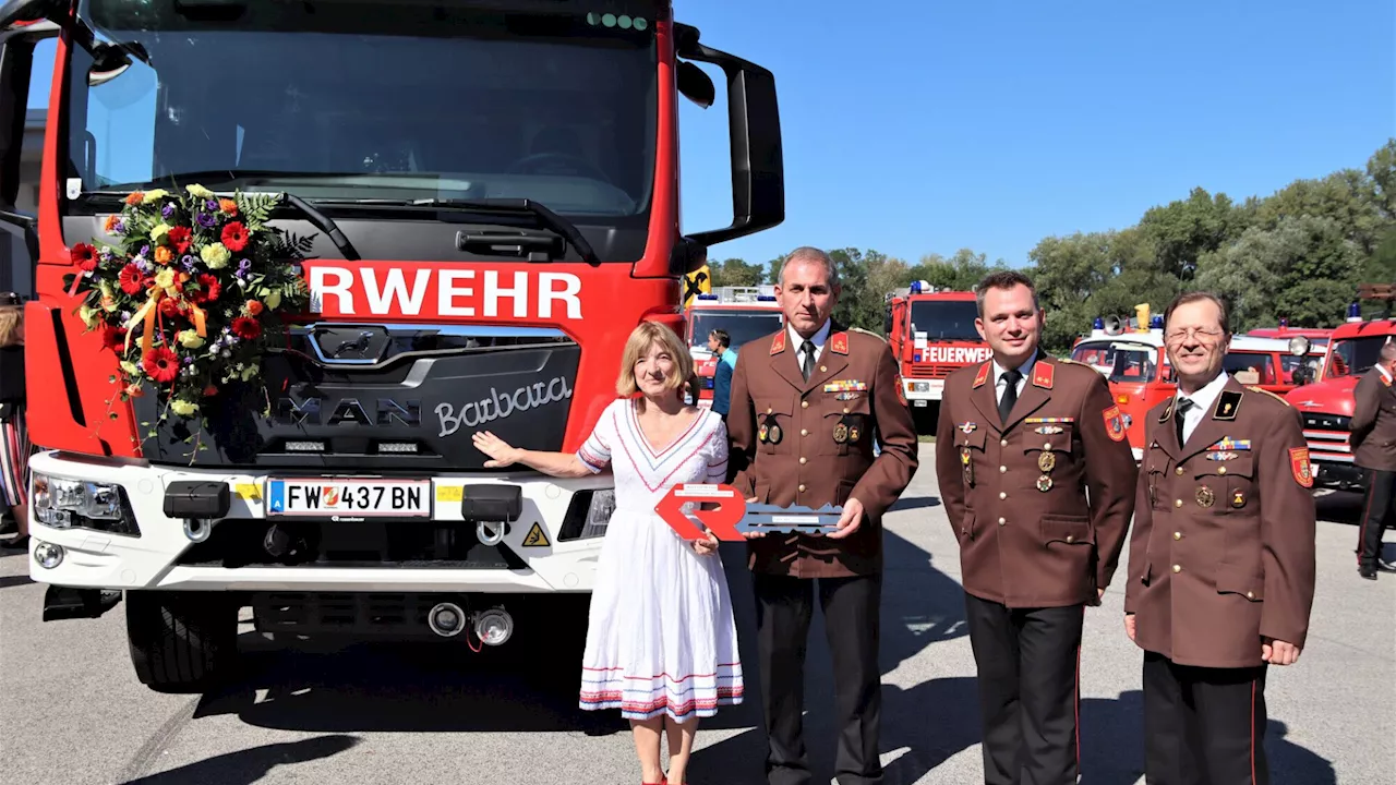 Neues Auto zum 150-Jahr-Jubiläum der FF Günselsdorf