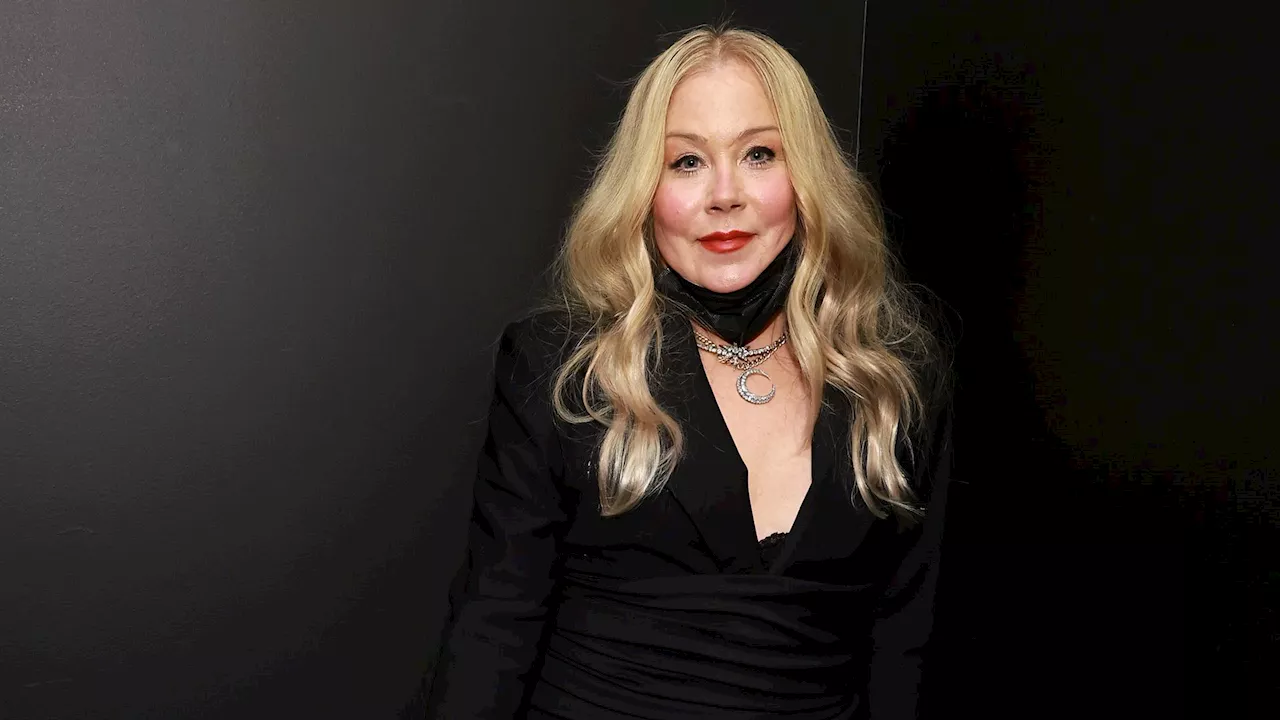 Beim Sport: Christina Applegate ignorierte frühe MS-Symptome