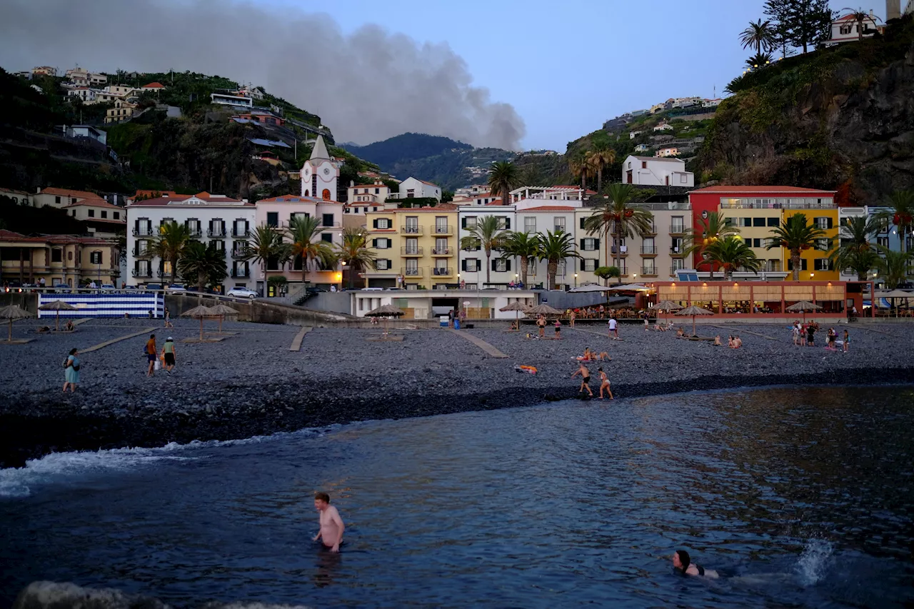 Teams tackling Madeira wildfires reinforced as missing tourists found