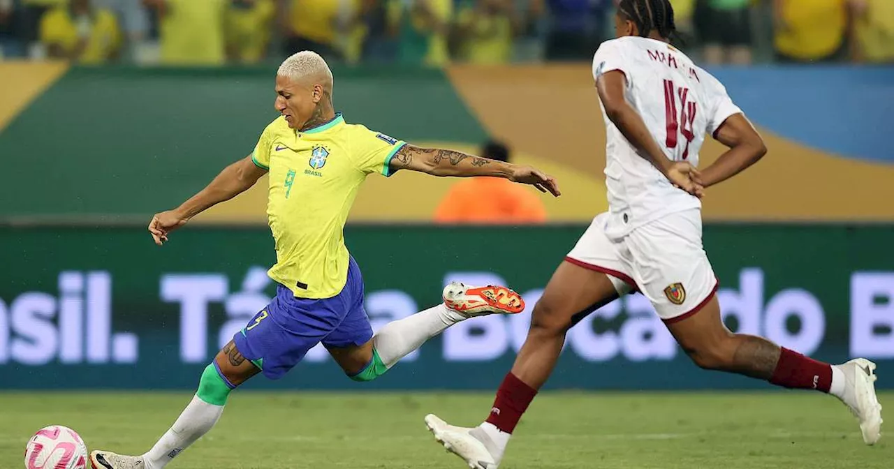 Richarlison amplia seca de gols pela Seleção e tem lugar ameaçado no time titular