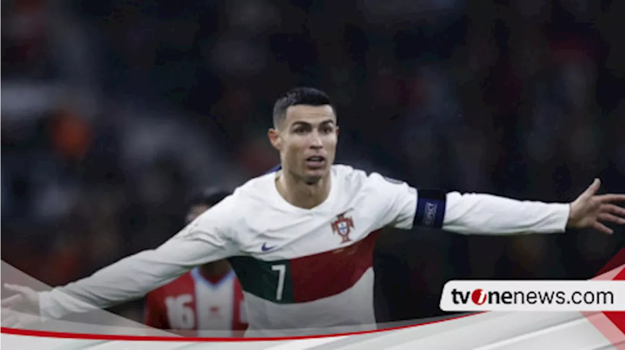 Cristiano Ronaldo Terancam Mendapat Hukuman Cambuk karena Berfoto dengan Pelukis Iran