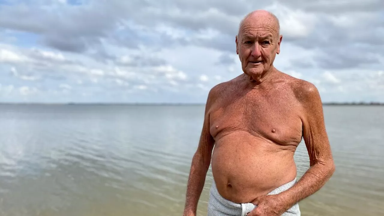 South Australia's Pelican Point beach 'completely locked' off to nudists and public, naturists say