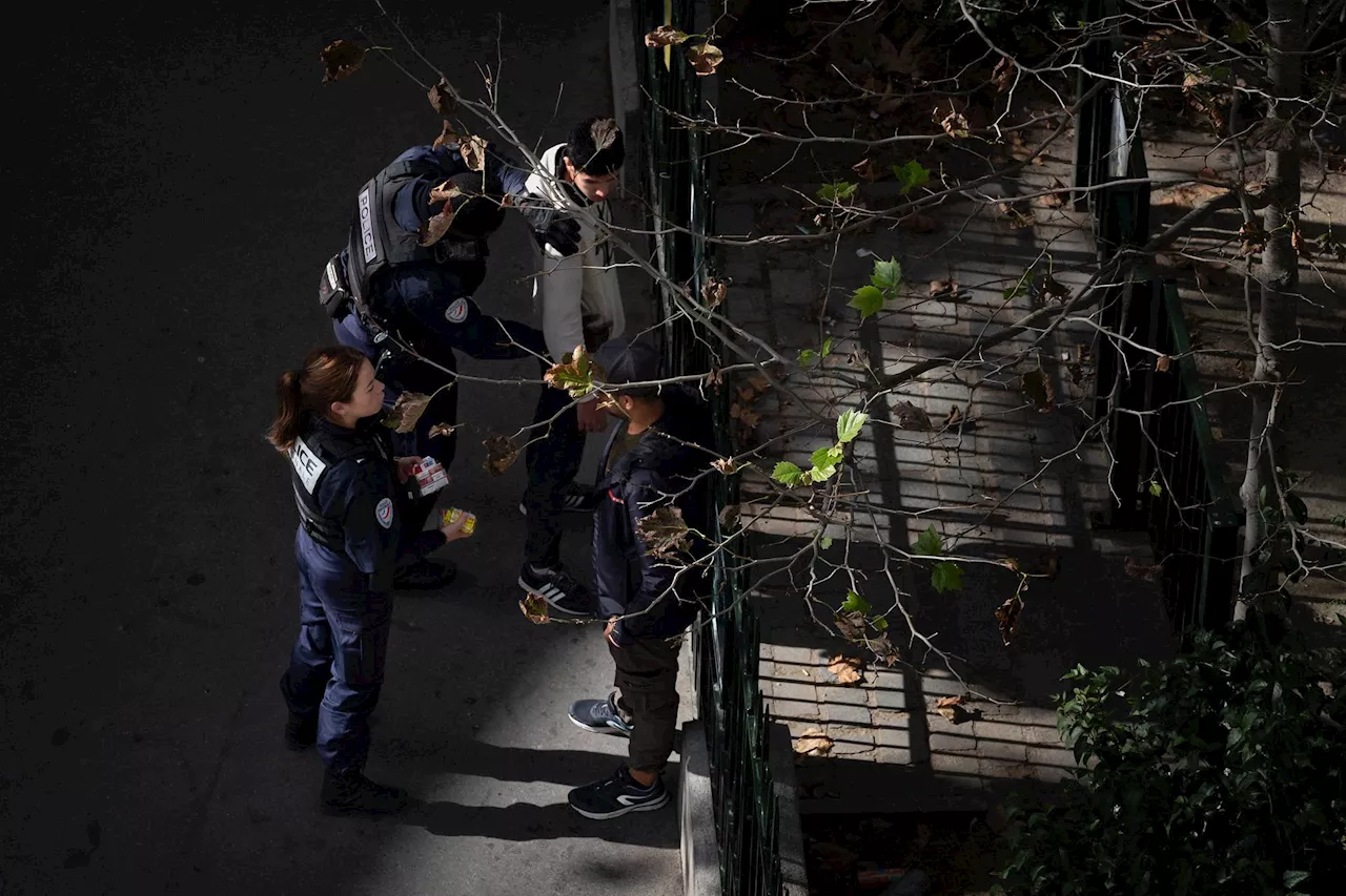 Attacco al liceo, Francia annuncia 'espulsione di tutti gli stranieri ritenuti pericolosi'