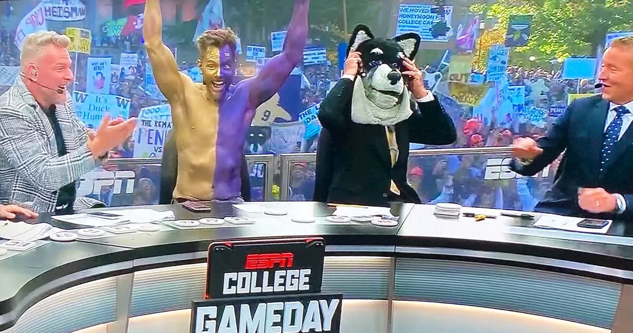 ‘GameDay’ guys pick Auburn-LSU, Oregon-Washington; Lee Corso spurns Ducks