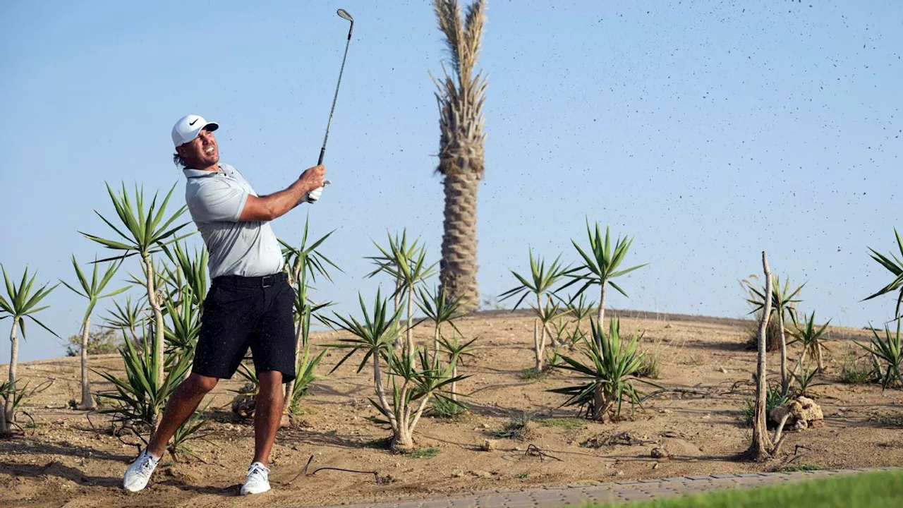 Brooks Koepka shoots 64, moves into lead at LIV Jeddah