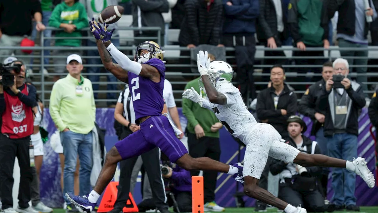 Late TD pass by Michael Penix Jr. lifts No. 8 Washington to wild 36-33 win over No. 7 Oregon