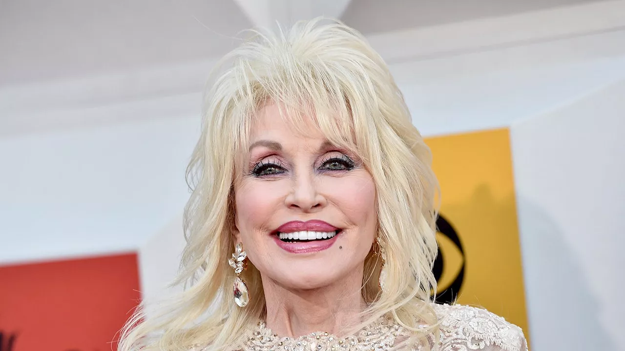 Dolly Parton shares the only reason she’d be caught without makeup: ‘It would have to be pretty serious’