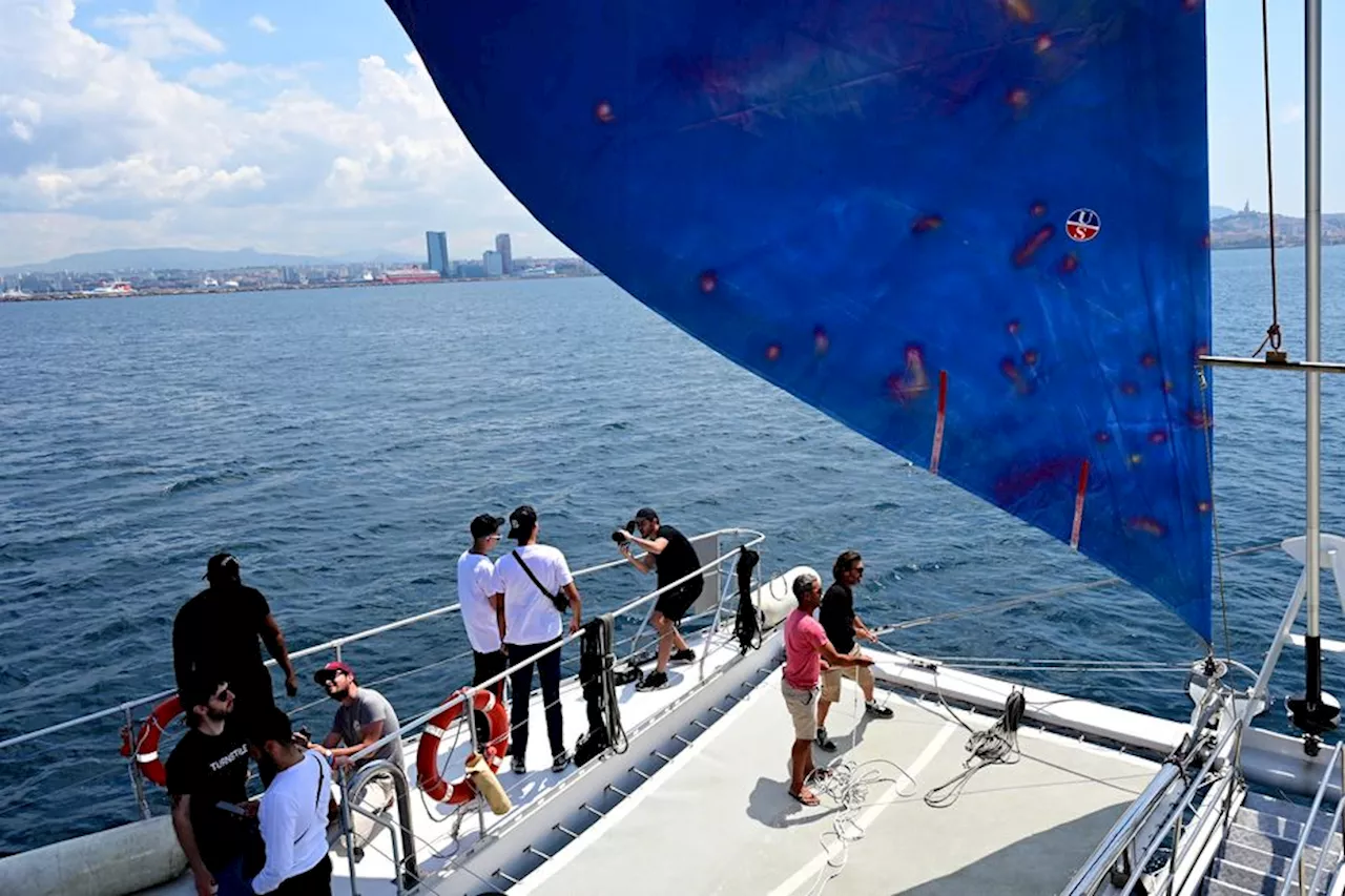 14 blessés dans une collision nocturne entre le catamaran le Levantin et un voilier en rade de Marseille