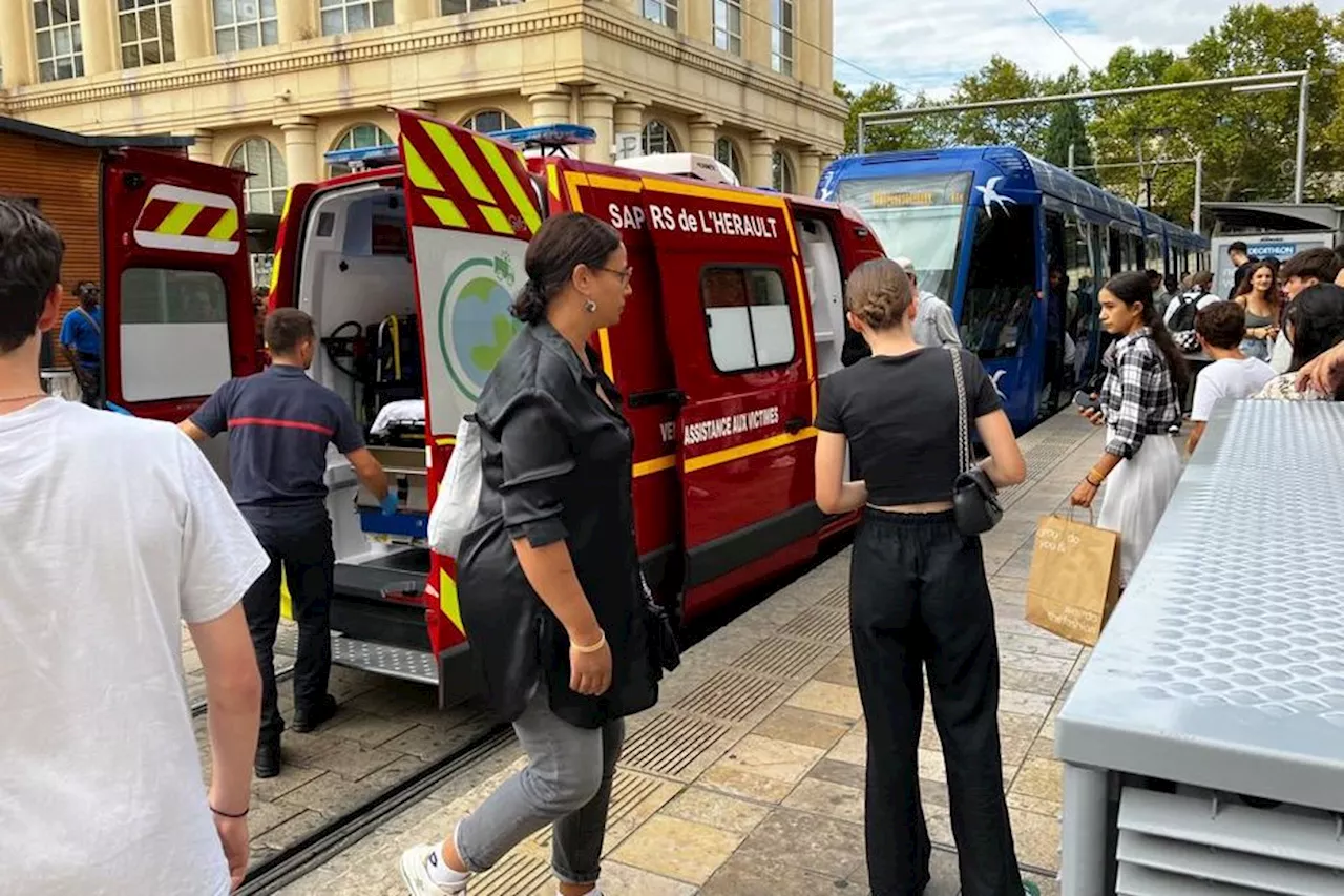 La circulation des tramways perturbée à Montpellier après un accident, une adolescente évacuée par les pompier