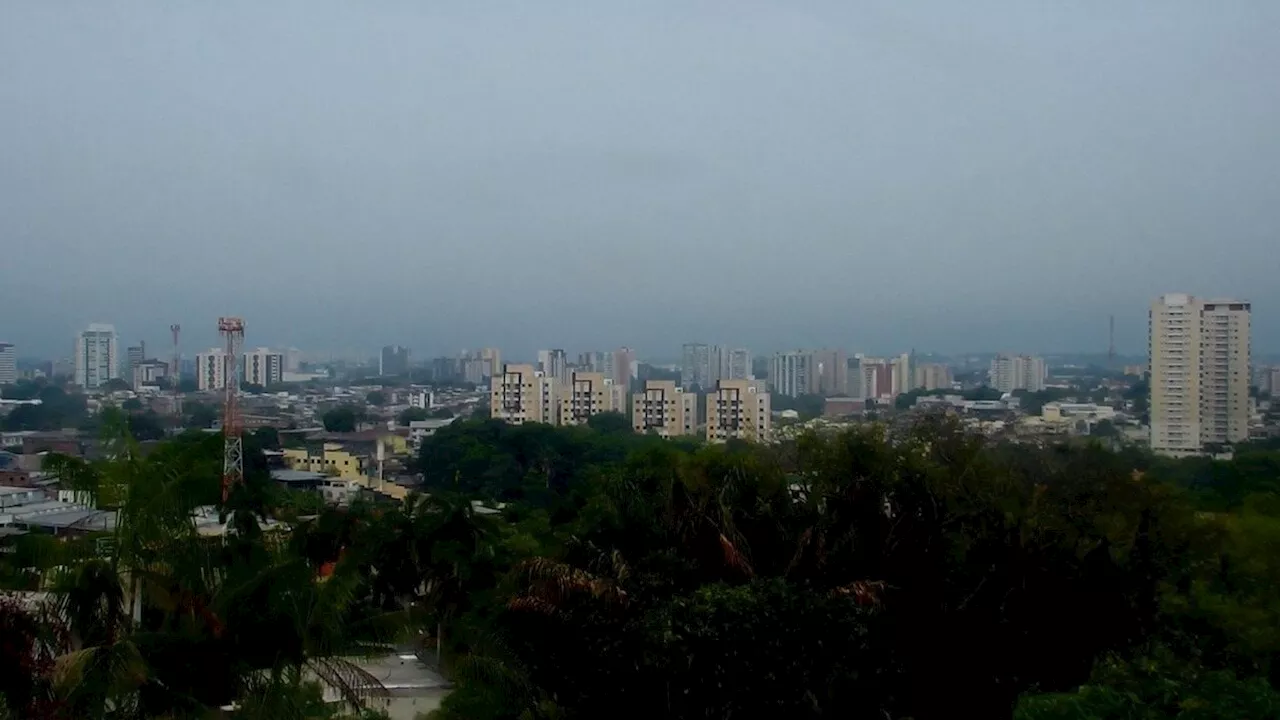 Chuva ameniza calor e fumaça em Manaus, mas qualidade do ar segue péssima em alguns bairros