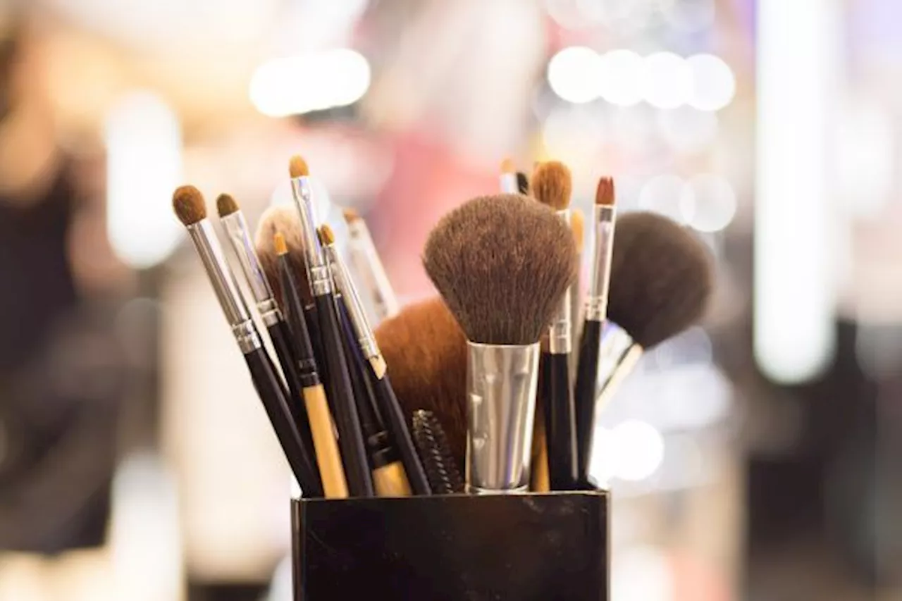 This makeup brush ‘hack’ is the most bizarre thing we have ever seen