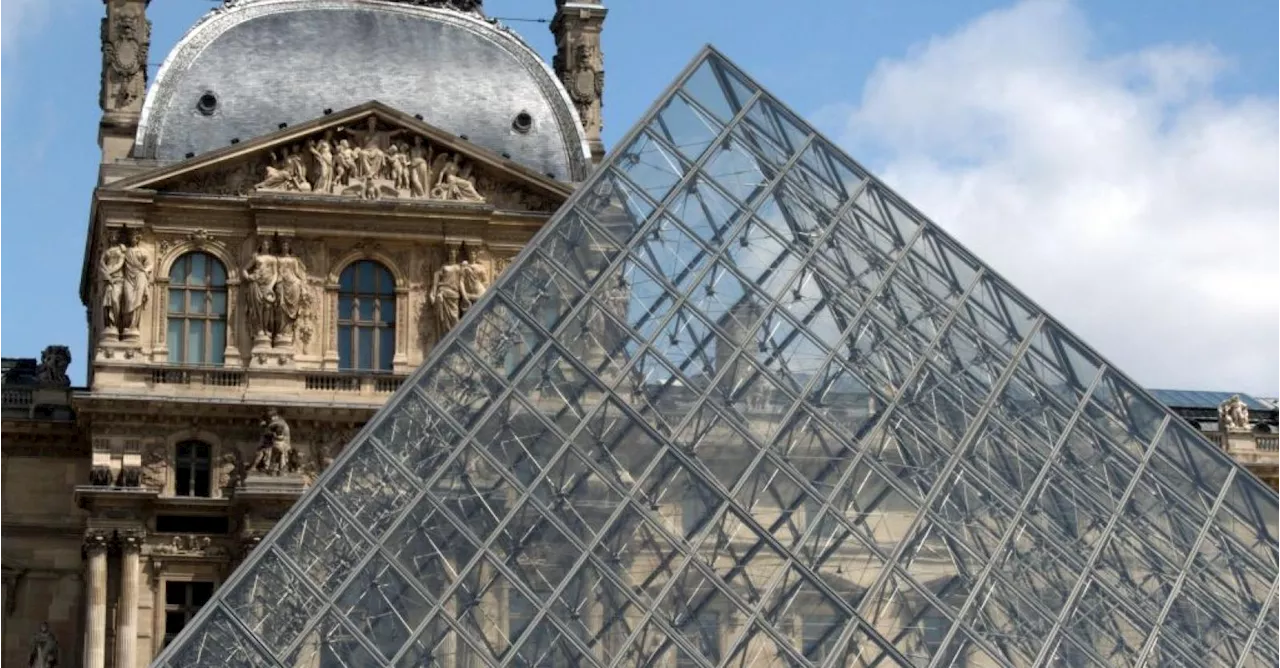 Louvre en paleis van Versailles ontruimd na dreiging