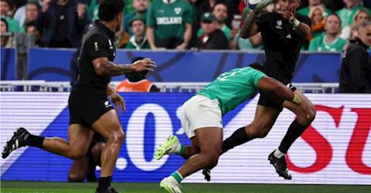 Les All-Blacks filent en demi-finale après un rude combat historique