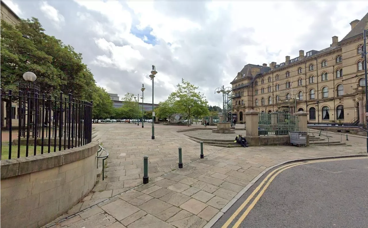 Drake Street Bradford: Police issue suspect description after attempted sexual assault in city centre