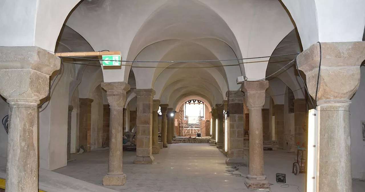 Das Denkmal des Monats liegt unter dem Paderborner Dom