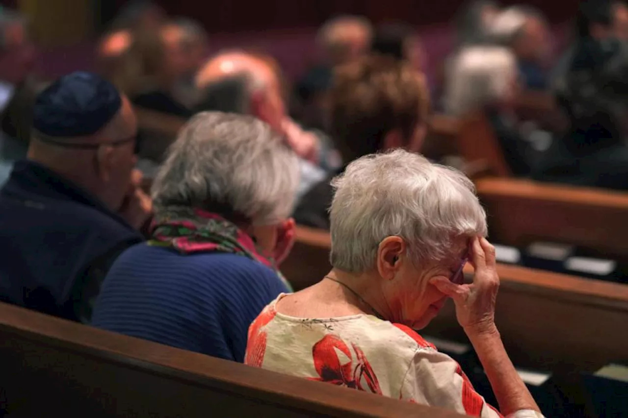 Jews grieve and pray for peace in first Shabbat services since Hamas attack