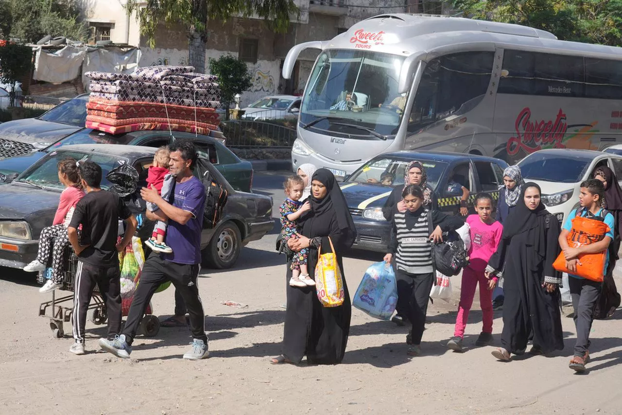 Palestinians in Gaza struggle to follow Israeli evacuation order and face dire water shortage