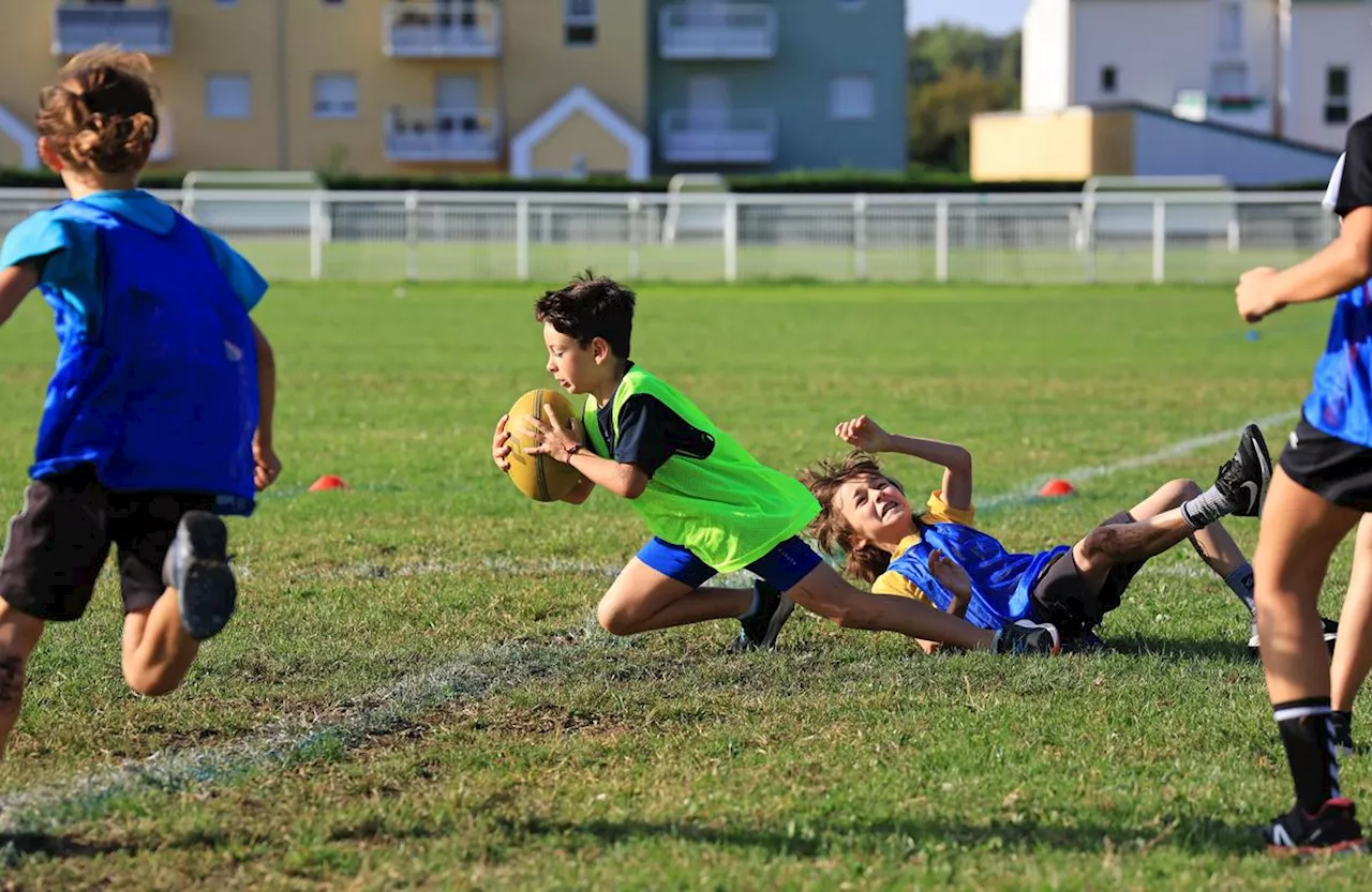 Mont-de-Marsan : à la Plaine des sports, les écoliers réunis pour « leur » Coupe du monde de rugby