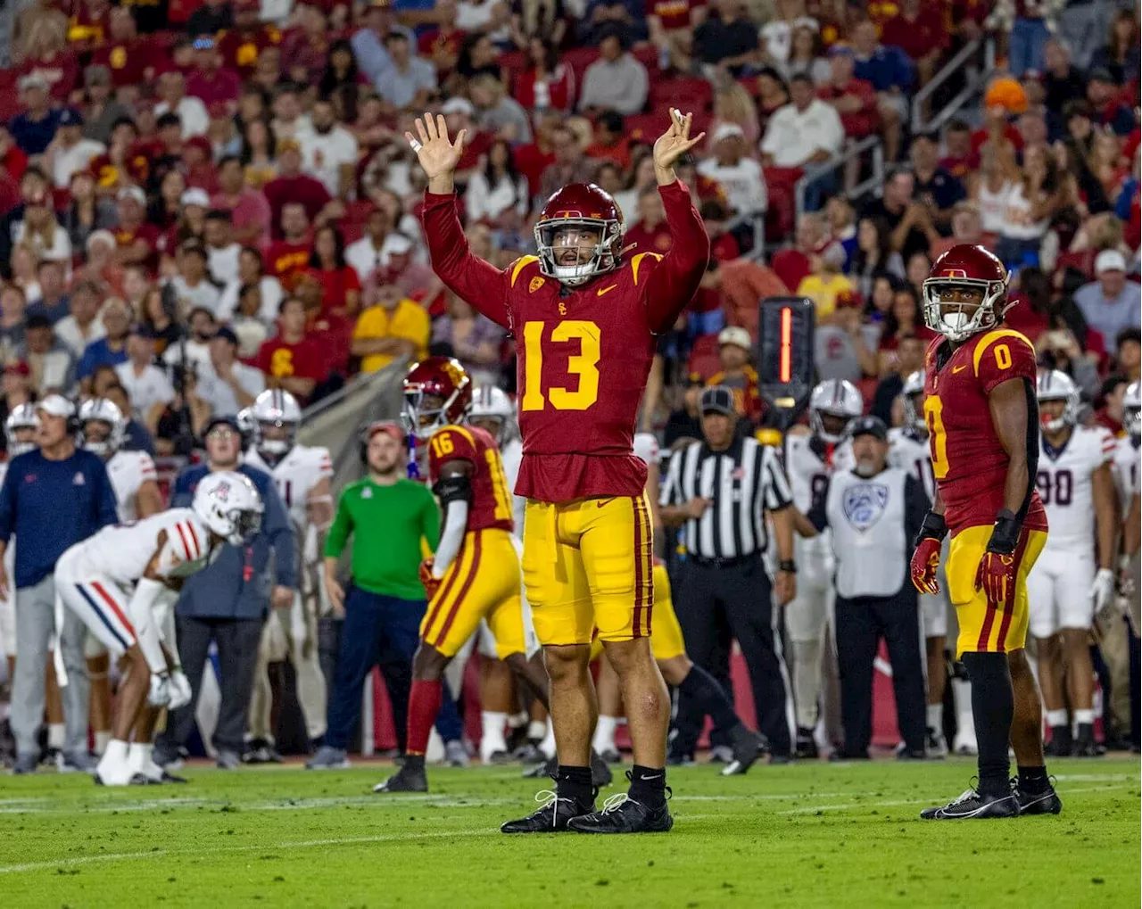 USC vs. Notre Dame predictions, odds, start time and streaming: Live updates