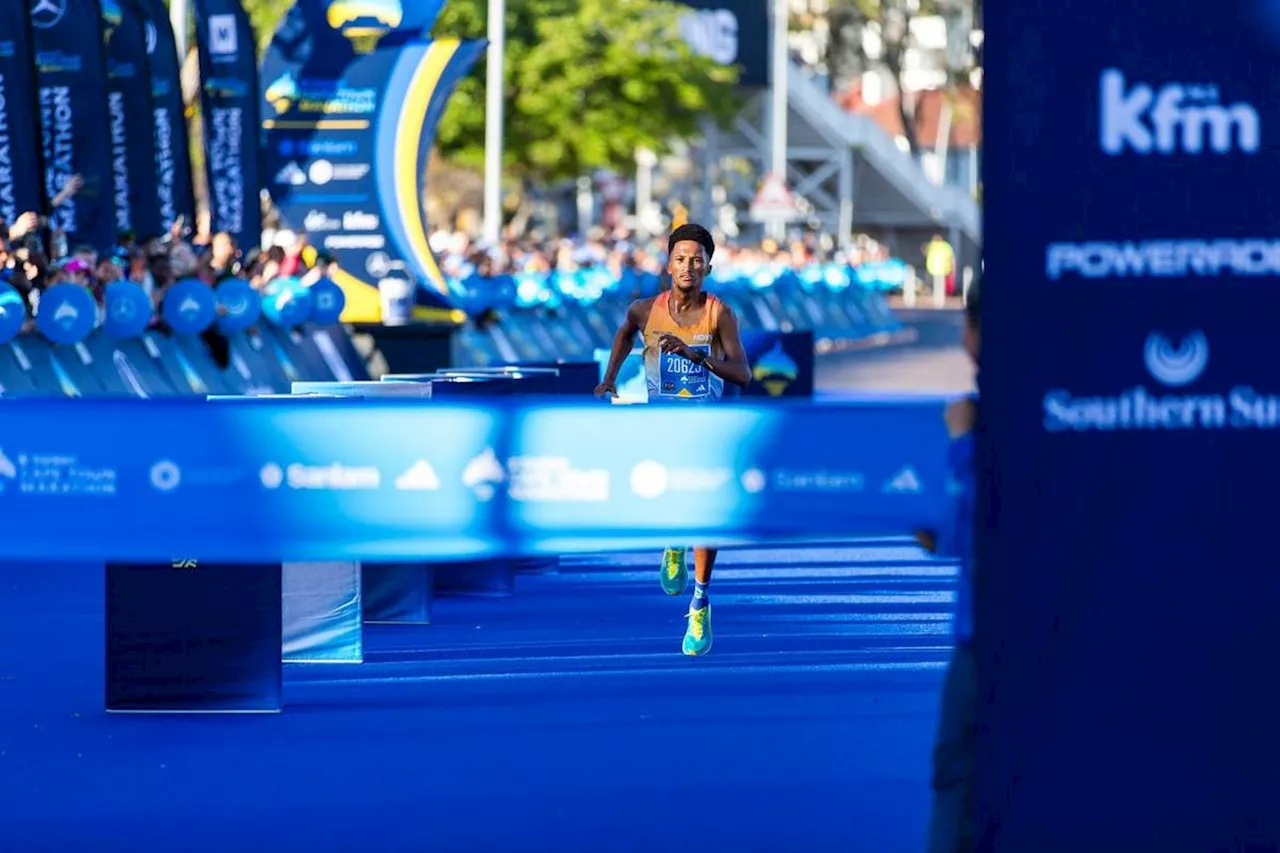 Adriaan Wildschutt shatters 10km record at Cape Town Marathon