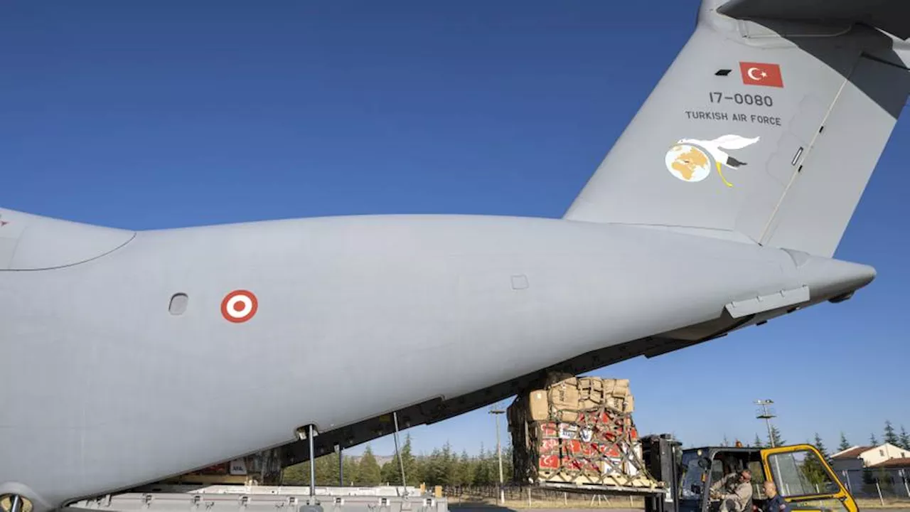 Third Turkish plane arrives in Egypt with humanitarian aid for Gaza