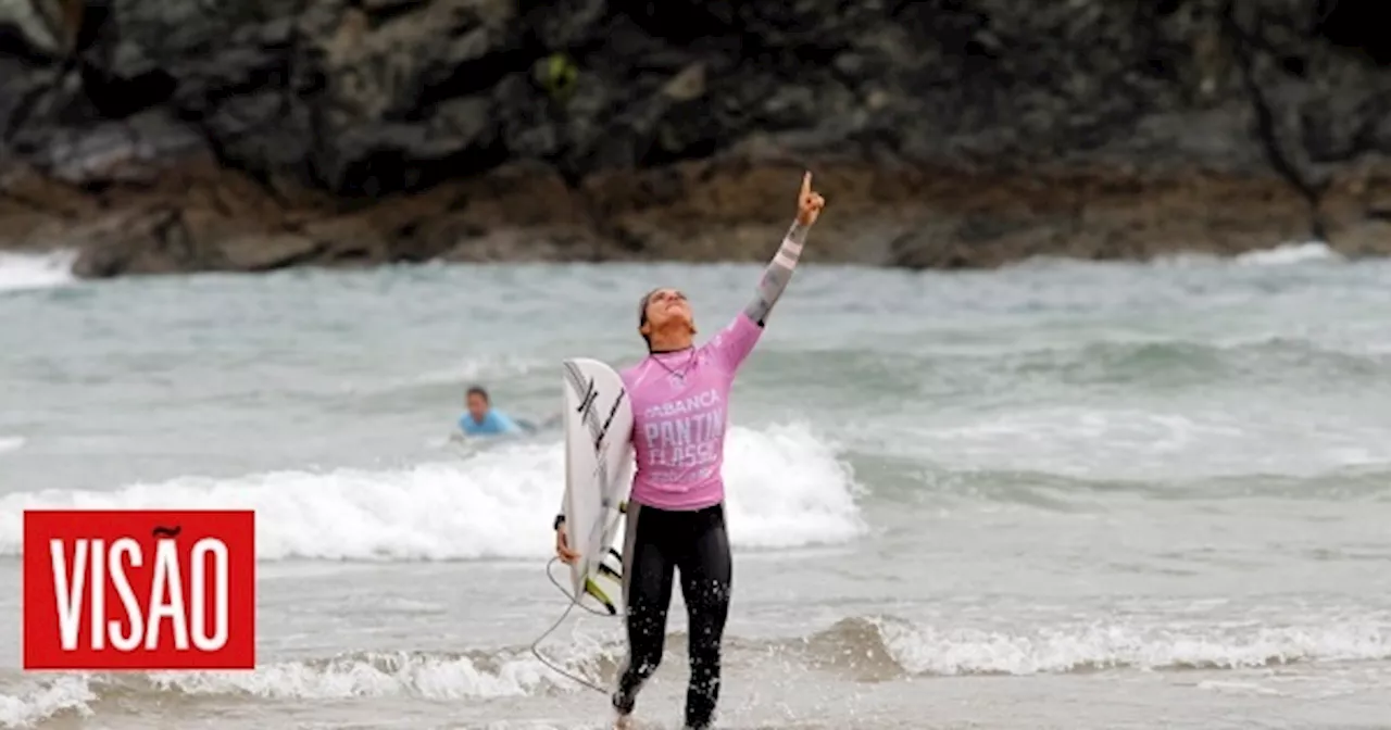 Carolina Mendes segue em frente no Saquarema Pro de surf