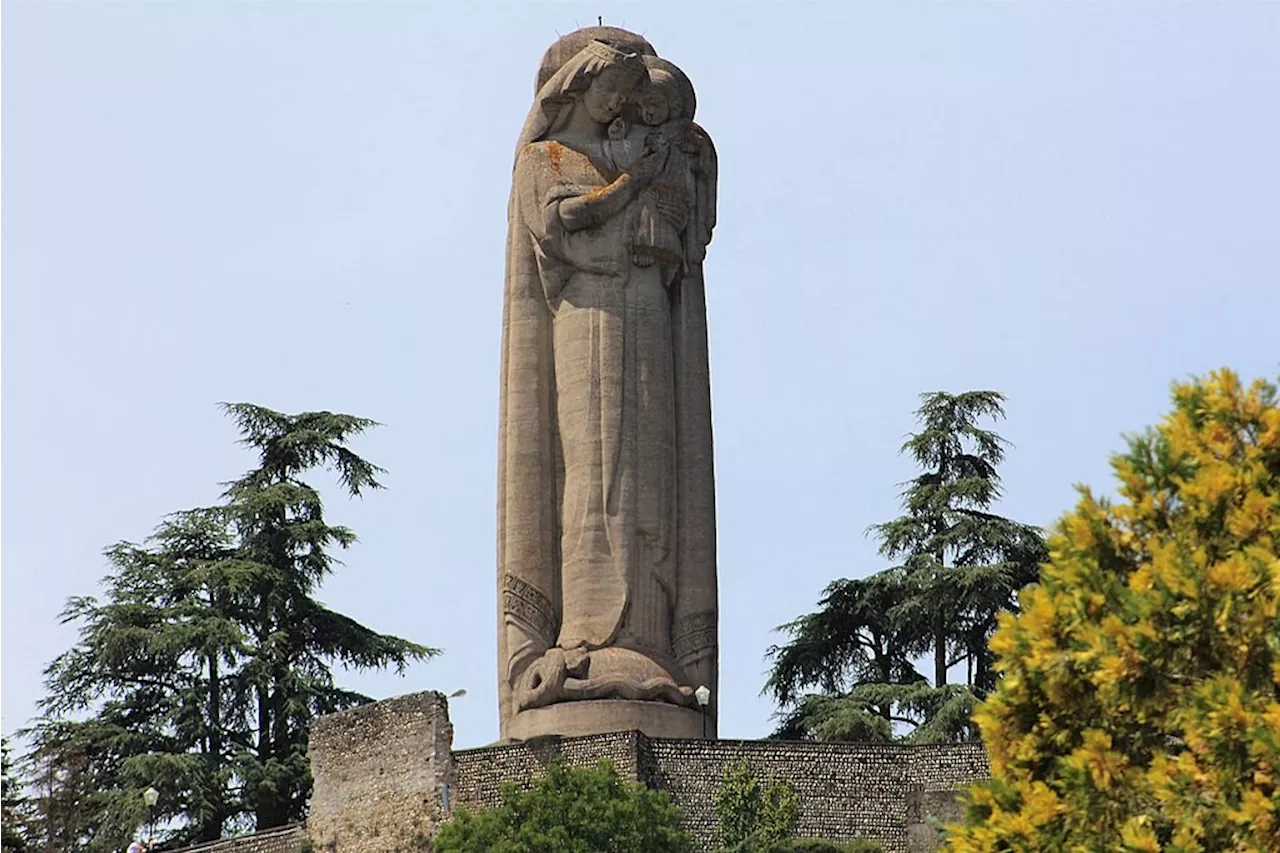 Près de Lyon : la plus grande statue de France en danger, des morceaux se détachent