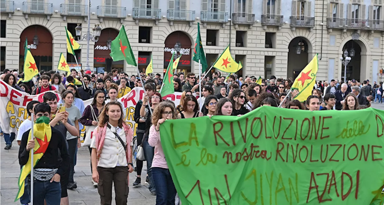 Corteo solidarietà con popolo curdo contro Erdogan,Torino