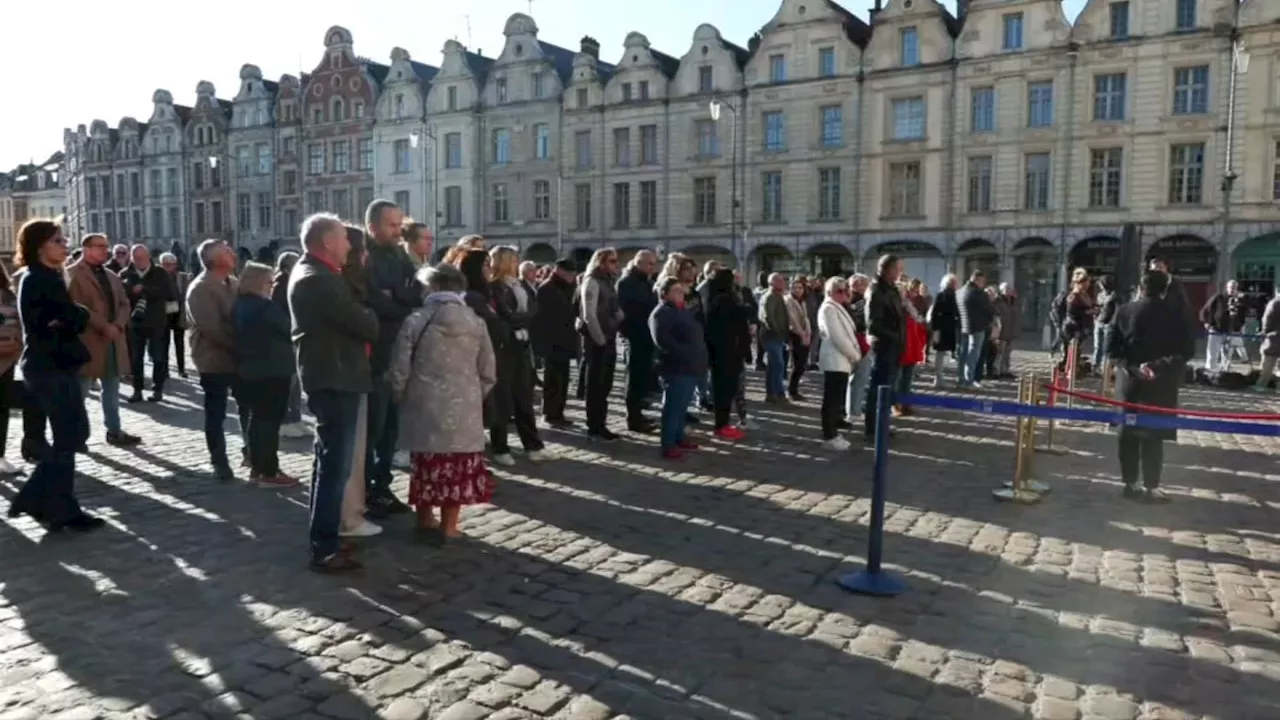 - Enseignant tué à Arras: le rassemblement en hommage à Dominique Bernard a débuté à Arras