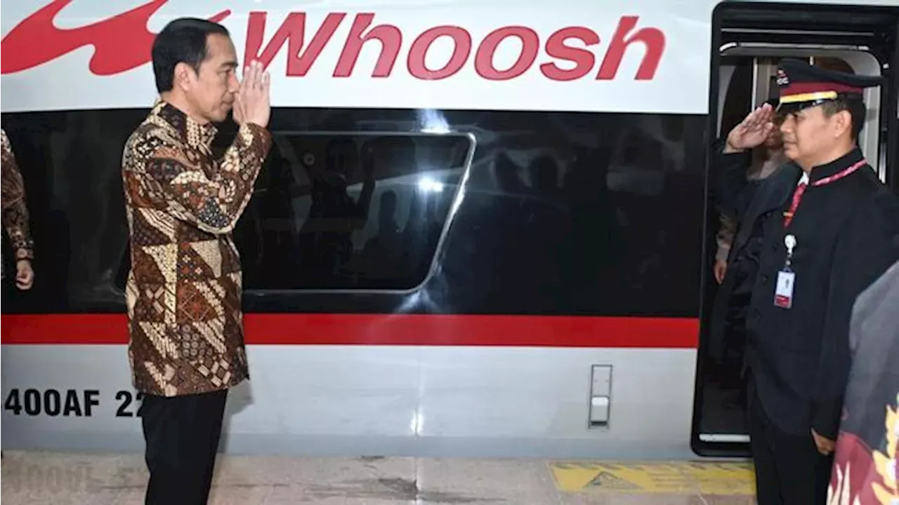 Lengkap! Harga, Cara Beli Tiket & Jadwal Kereta Cepat Whoosh ...