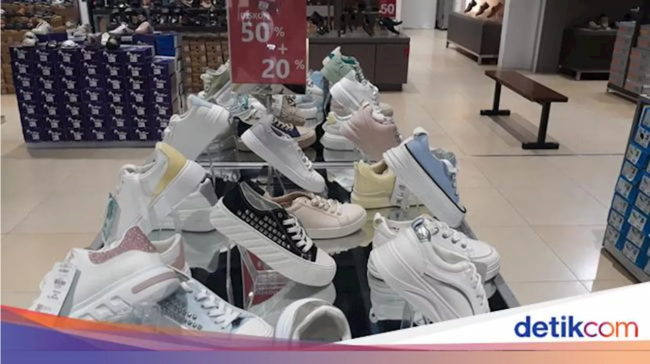 Nggak Tipu-tipu, Beli Sepatu di Transmart Full Day Sale Dijamin Murah Meriah