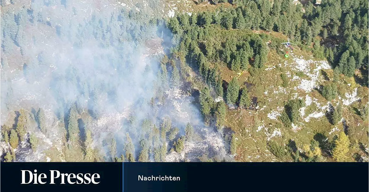 Trotz Regen noch kein „Brand aus“ bei Waldbrand im Ennstal