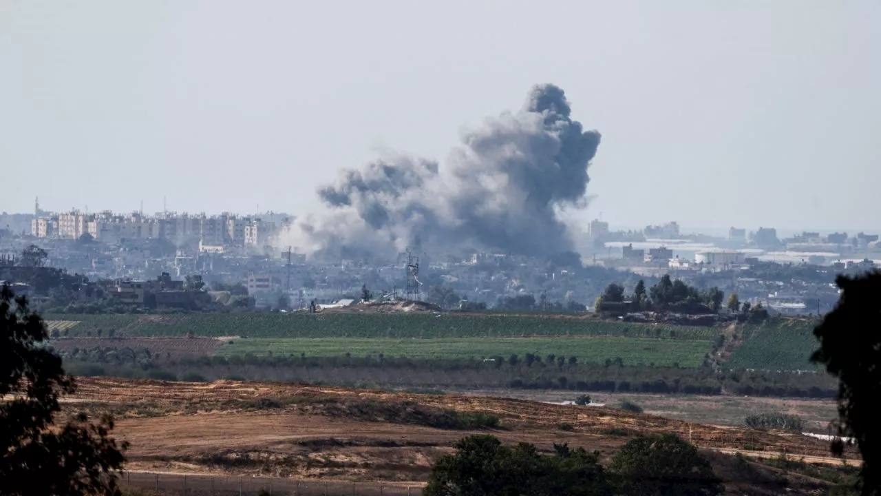 Israel Mata a un Comandante de Hamás; Continúan Bombardeos en Gaza