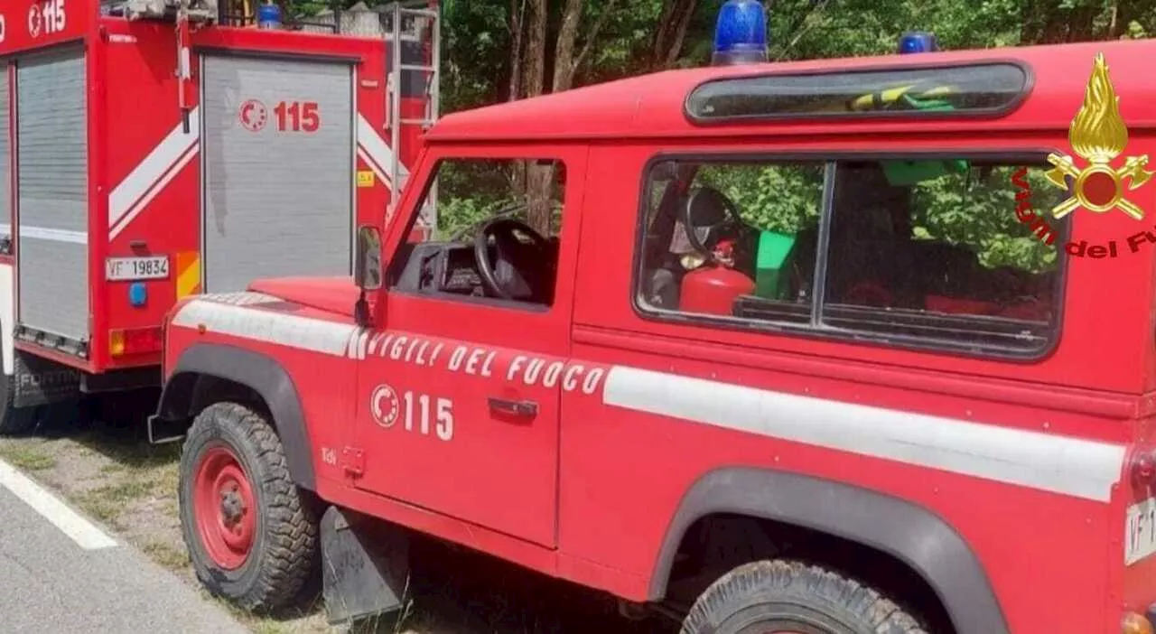 Rieti, reatino scivola in una zona impervia: soccorso e tratto in salvo dai vigili del fuoco