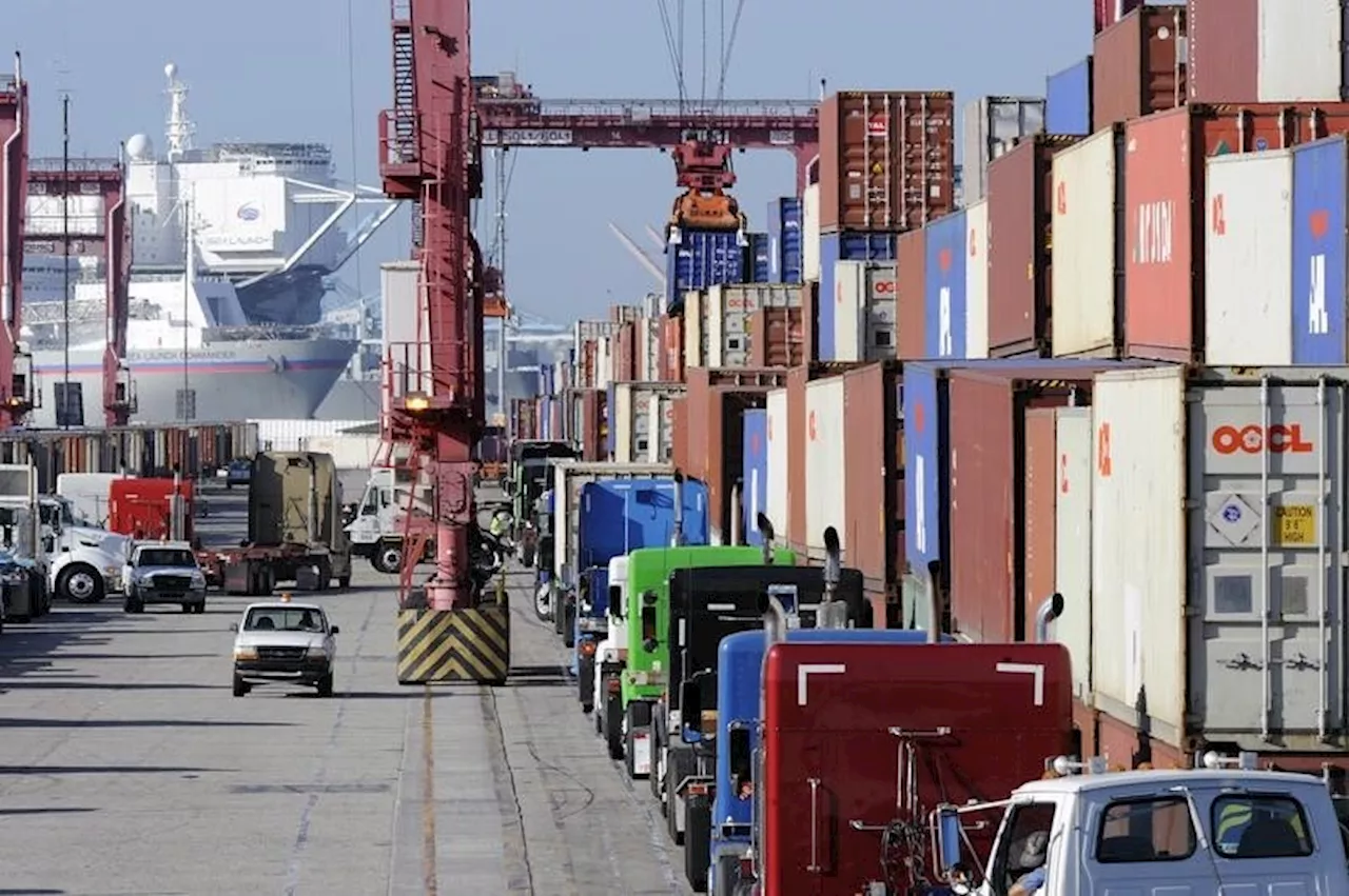 Backlog at Israeli ports grows as country steps up shipping supplies