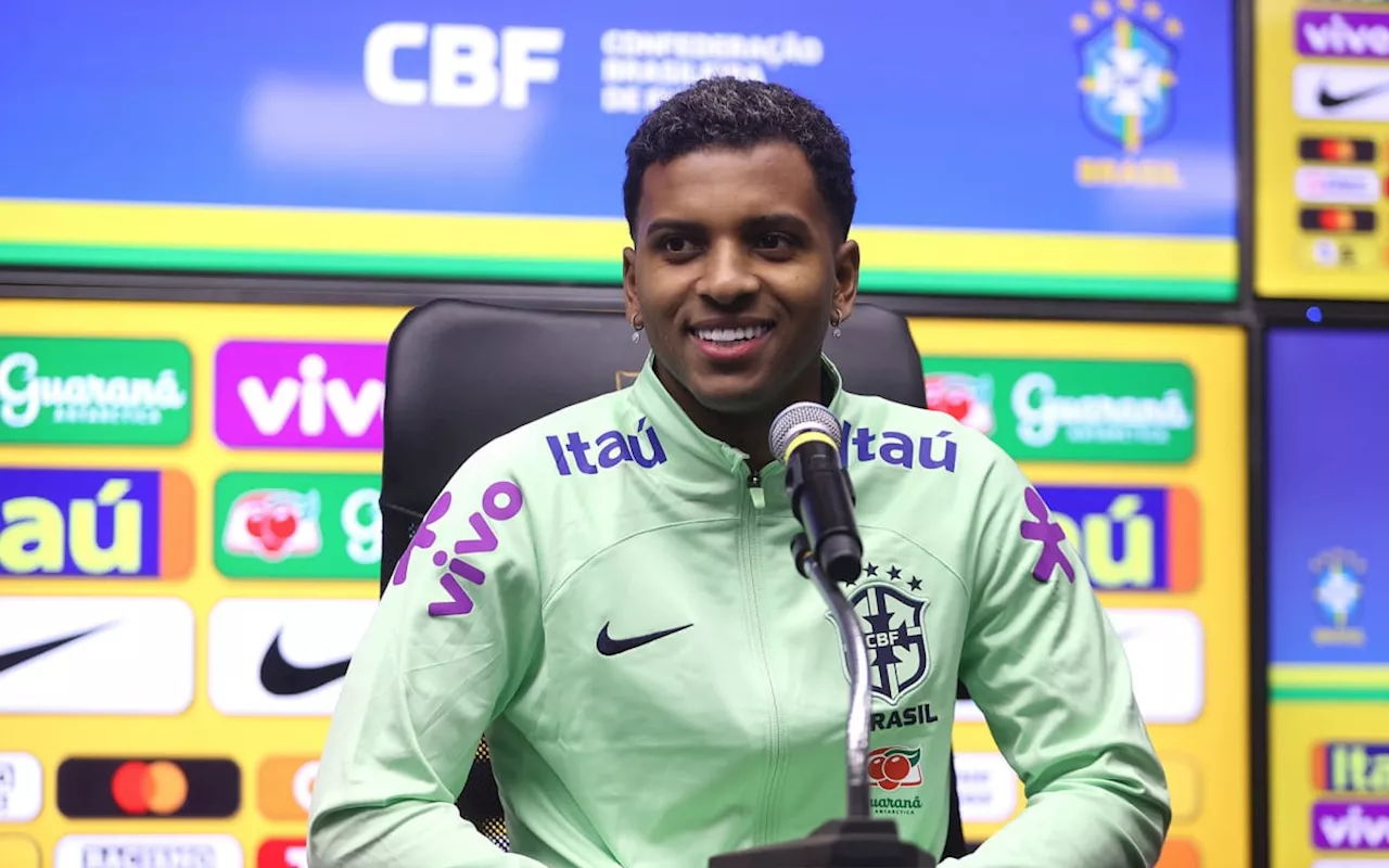 Rodrygo comenta início de trabalho de Diniz na seleção brasileira: 'Sempre requer tempo'