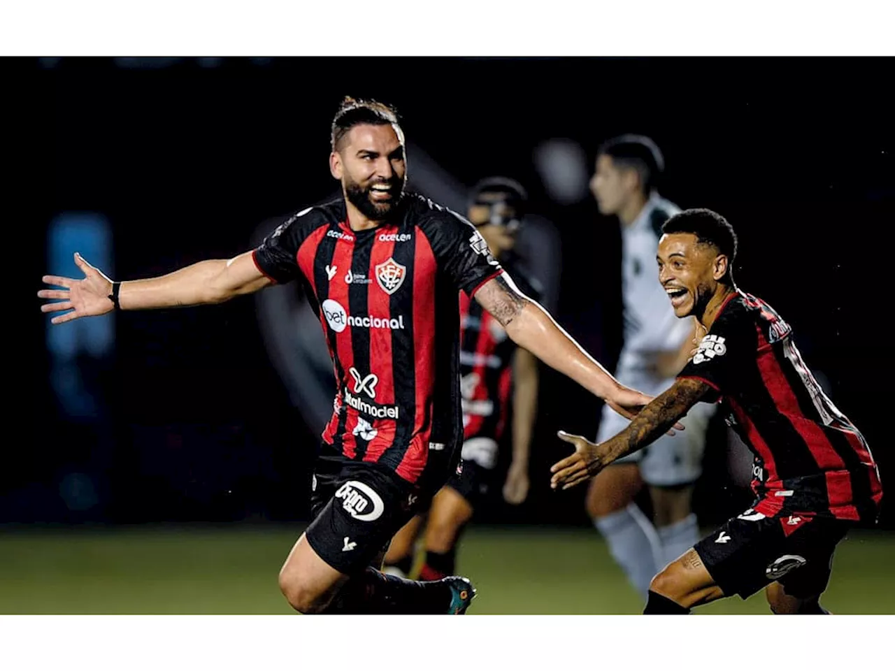 Líder da Série B, Vitória vence o Guarani, no Barradão; veja o resultado