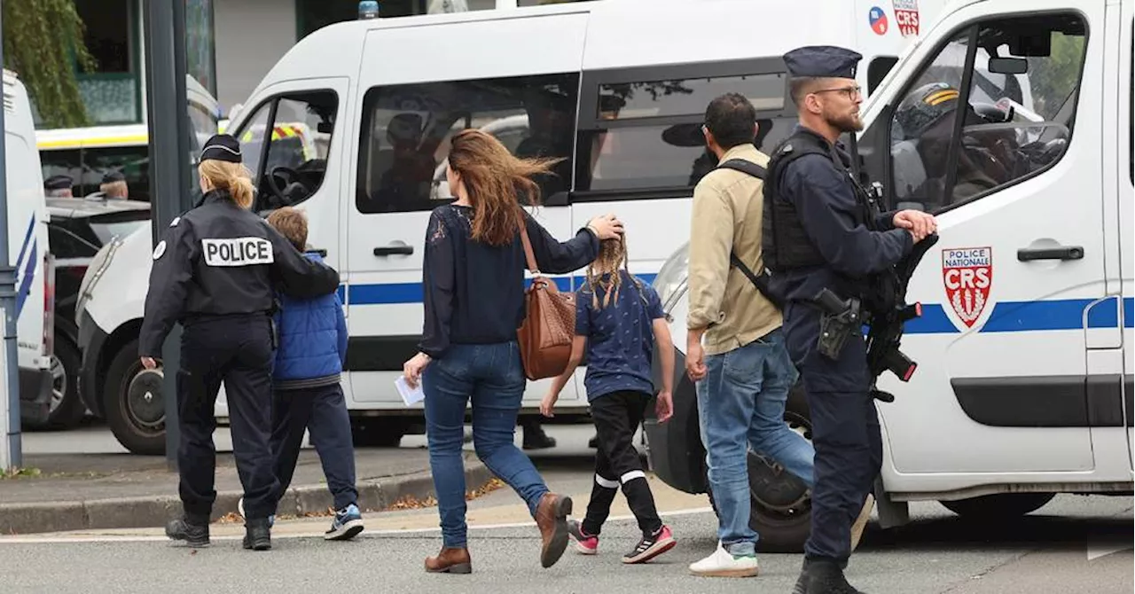 Professeur tué par un terroriste : comment la sécurité des établissements scolaires va être renforcée