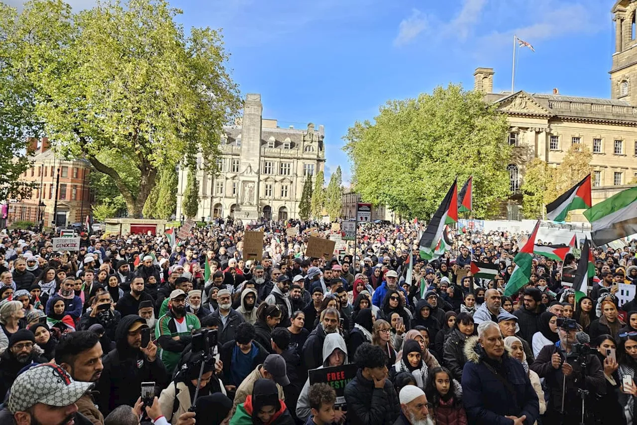 Gaza war: 28 pictures show thousands turn out for Preston solidarity rally for Palestinians