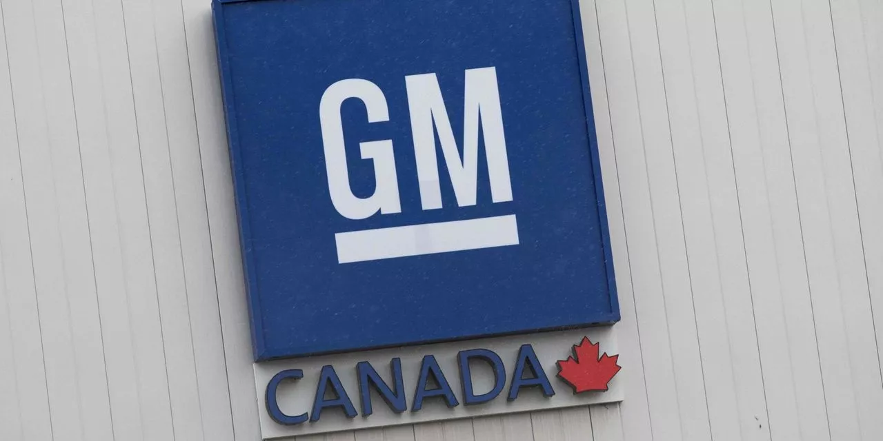 Canadian autoworkers ratify new contract with GM; only Stellantis without deal