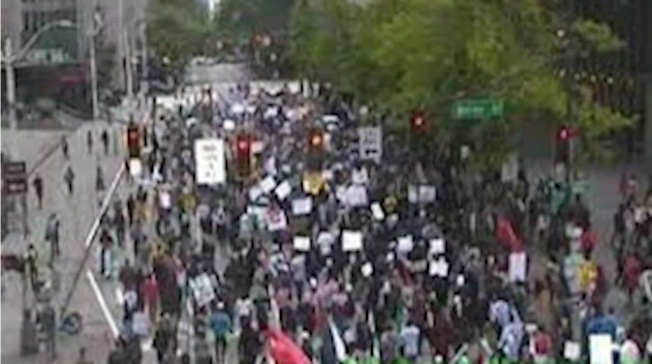 Demonstrators snarl streets in downtown Seattle over Mideast conflict