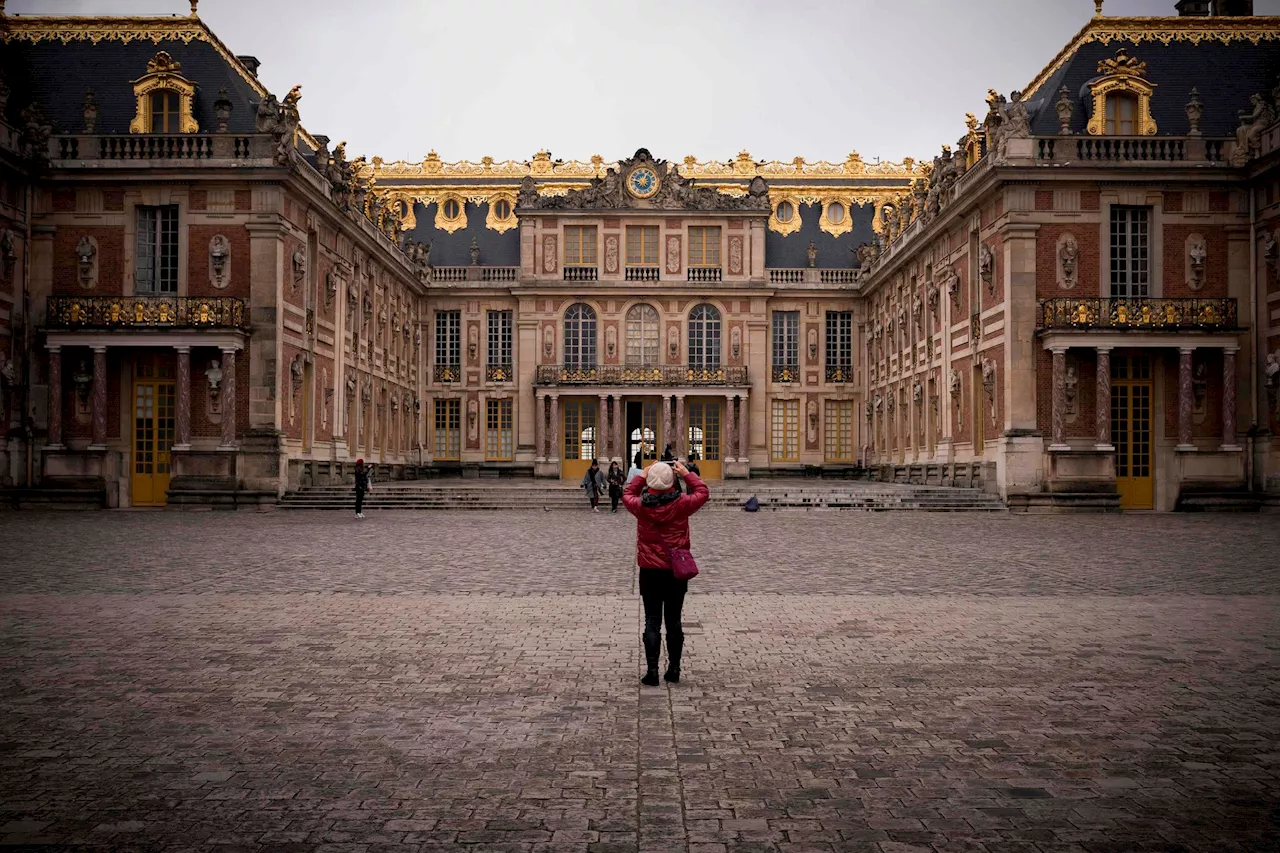 Louvre und Schloss von Versailles wieder geöffnet