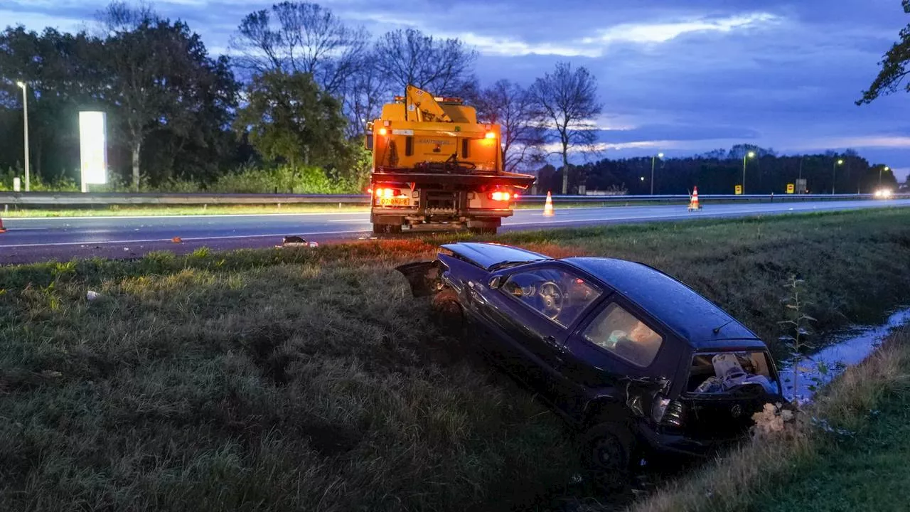 112-liveblog: auto in sloot langs A50 Schaijk • automobilist met drugs vast