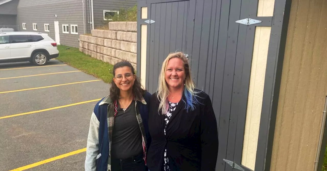 'Take what you need, leave what you can': Cole Harbour pair spearhead community fridge project